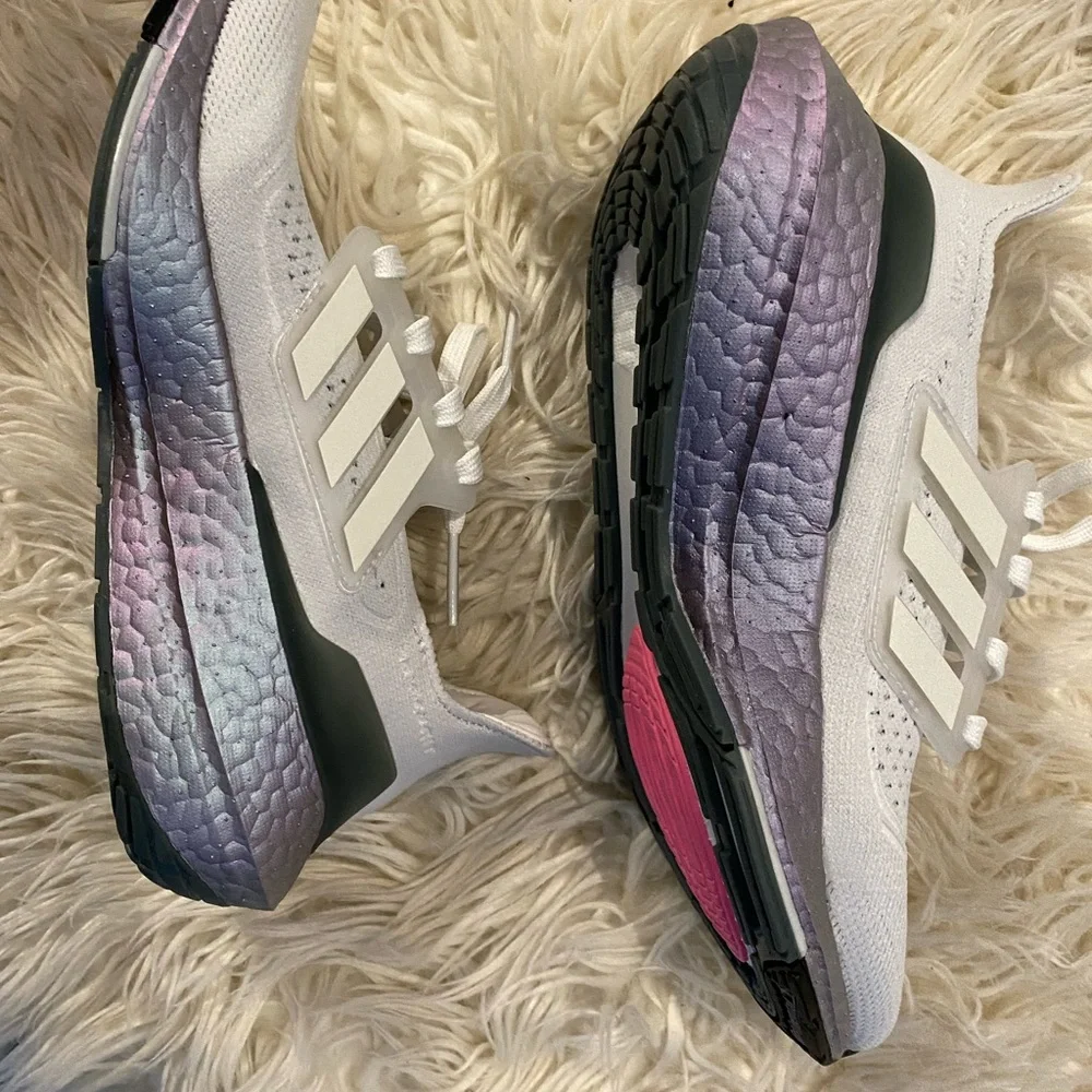 Adidas Ulatraboost - Picture 4 of 6